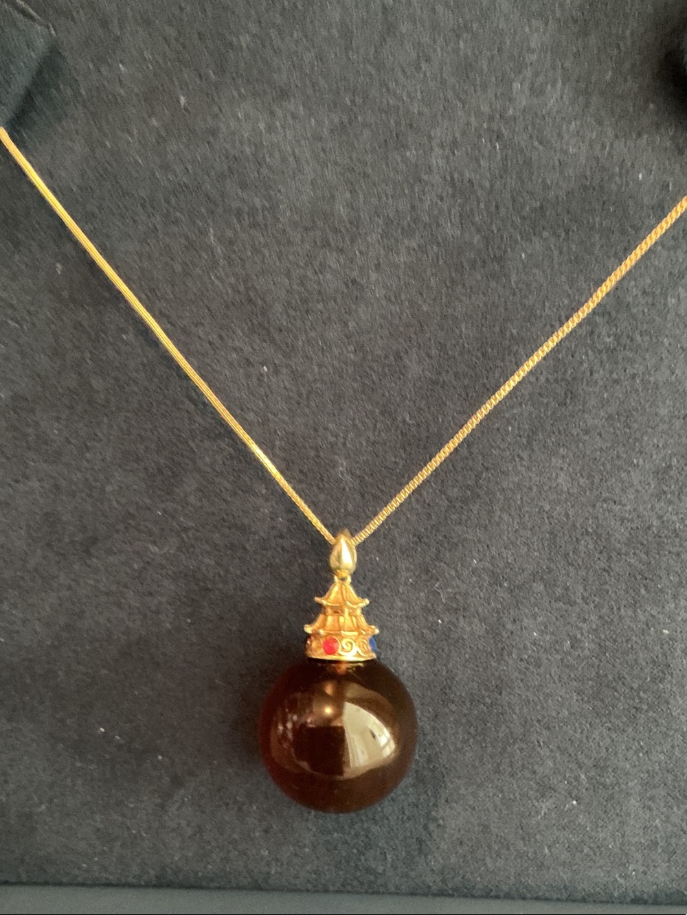 Gold Pendant Necklace with Blood Amber Pendant